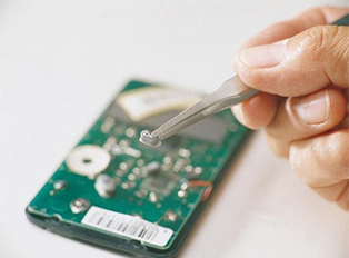 Tweezers